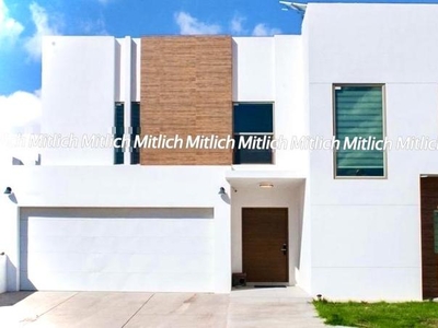 Casa en Casa en venta con alberca Pedregal San Ángel $11,600,000.00