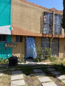 Hermosa Casa en Condominio en Villas Chalco