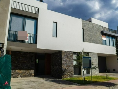 Se vende casa en Solares, Zapopan, Jalisco.