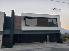 doomos. encinos del vergel -carretera nacional- casa en venta monterrey zona sur