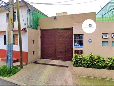 Casa en condominio en venta en Las Tinajas de REMATE