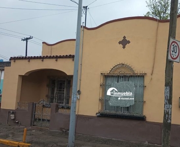 Casa en VENTA Colonia Treviño, Monterrey, contra esquina de Clínica Muguerza