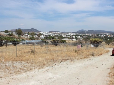 TERRENO EN VENTA EN JURIQUILLA POR CUMBRES DEL LAGO