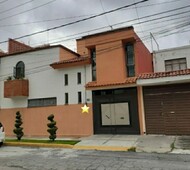 casa en venta a pie de calle en zona san manuel - 4 baños - 131 m2