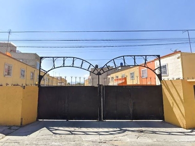 Casa en venta Avenida Del Panteón, Plutarco Elias Calles, Ixtapaluca, Estado De México, México