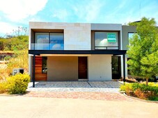 casas en venta - 197m2 - 4 recámaras - santiago de querétaro - 5,150,000