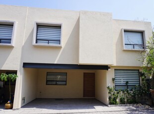 Doomos. CASA EN VENTA EN FRACCIONAMIENTO PASEO DEL FRESNO