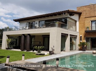 Doomos. Casa en venta Lomas Country Club