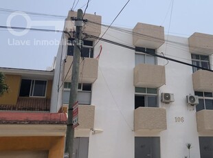 Doomos. Departamento en venta en Veracruz 106, entre calle Tlaxcala y Av. Independencia, Col. Petrolera, en Coatzacoalcos Veracruz.