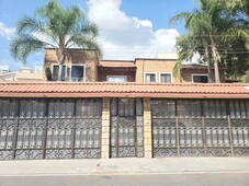 casa en venta en loma dorada