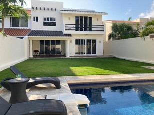 Casa en Venta en Playa Magna Playa del Carmen, Quintana Roo