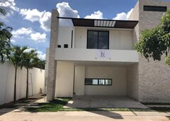 casas en venta - 639m2 - 4 recámaras - cholul - 7,985,000