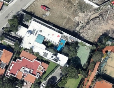 Vende a precio de terreno de 1389 m2 Hermosa residencia en venta en Coto por ANDARES