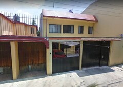 Casa en Lomas Estrella a Calles del Centro Comercial CDMX ¡Remate Bancario!