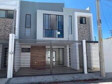 CASA EN VENTA CERCA DE PERIFÉRICO Y 14 SUR EXCELENTE PRECIO !!!!!