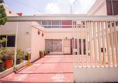 CASA EN VENTA CON USO DE SUELO MIXTO EN JARDINES ALCALDE