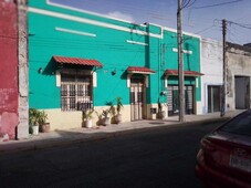 casa en venta en el barrio de santiago, en el centro de merida