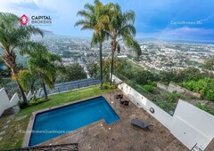 Casa Panorámica en coto de lujo en venta bugambilias palomar sur