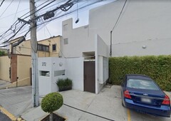 casa en venta en las aguilas cesion inmediata