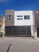 casa en venta residencial de la sierra zona sur carretera nacional