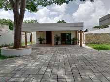 Venta residencia espacios amplios un nivel Montes de Ame zona norte Mérida Yuc.