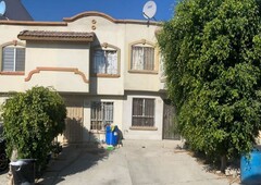 Se venda casa de 2 recámaras en Villa Residencial (Santa Fe) Tijuana