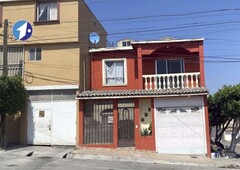 Se vende casa de 5 recámaras en Villa Fontanta, Tijuana