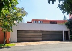 casa en venta bosque de chihuahua con entrada calle cerrada bosque de eucalipto - 7 recámaras - 10 baños - 1000 m2