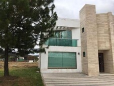 3 cuartos, 246 m casa en venta en exclusivo residencial en pachuca