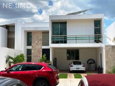 CASA EN VENTA EN PRIVADA SAN NICOLAS CONKAL, YUCAT