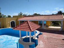 ¡¡VENTA!! Casa con 4 habitaciones y Piscina, en Chicxulub Puerto, Yucatán.