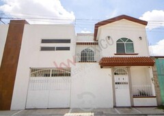 venta de casa en zona parque puebla.