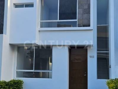 Casa en Venta en a 5 MIN de Lopez Mateos a la altura de Prepa Tec Milenio