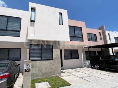 Renta de Casa en Condominio, Colonia Lomas del Marqués, Querétaro