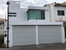 3 cuartos, 177 m milenio iii queretaro vendo casa