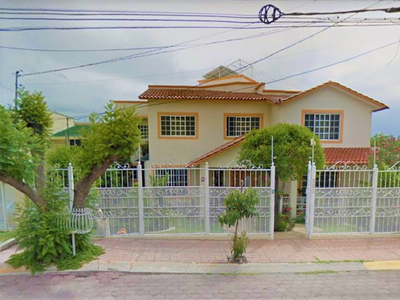 Casa En Arboledas, Querétaro. Remate Bancario.