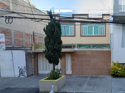 Casa En Portales Norte, Benito Juárez. Remate