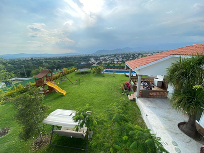 Casa En Renta En Lomas De Cocoyoc Con Gran Vista Panorámica