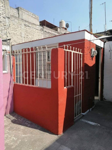 Casa En Renta En Unidad Vicente Guerrero, Iztapalapa Cdmx