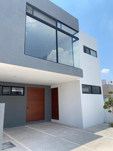 Casa En Renta Zenlife Queretaro Rcr231028-ml