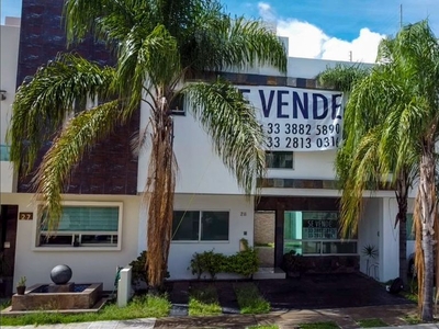 Casa En Venta En La Cima De Zapopan