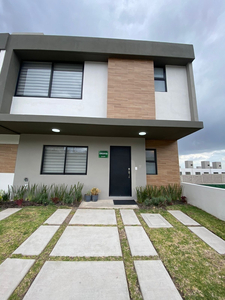 Casa En Venta Ubicada En Circuito Universidades