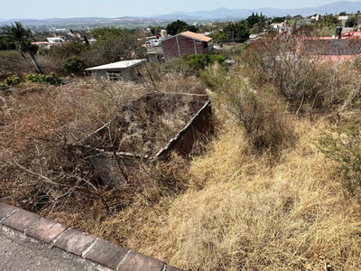 En Venta Amplio Terreno Plano Con Conexion A Los Servicios Y En Zona Habitada En Col. Santa Rosa Cerca Del Centro De Oaxtepec