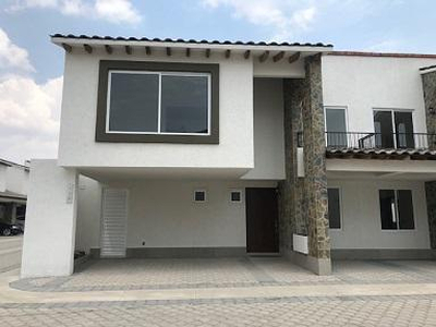 Renta De Casa En Residencial Vitalia En San Mateo Atenco