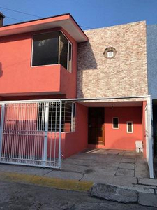 Venta De Casa En Privada Ceboruco En La Colonia Azteca Toluca