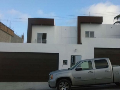 Casa en Venta en RESIDENCIAL AGUA CALIENTE Tijuana, Baja California