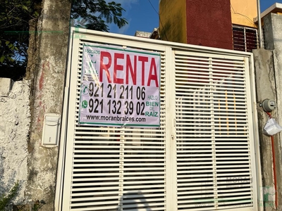Doomos. Casa en Renta, Colonia Puerto México, Coatzacoalcos, Ver.