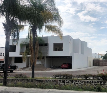 Doomos. Casa en Venta Juriquilla, Cumbres del Lago, Querétaro