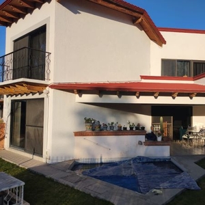 Casa con hermosa vista al campo de golf en Tequisquiapan