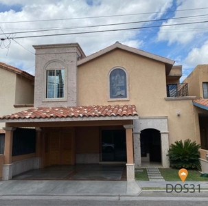 Casa en venta al Norte, por el Blvd. Morelos, Catalinas Residencial